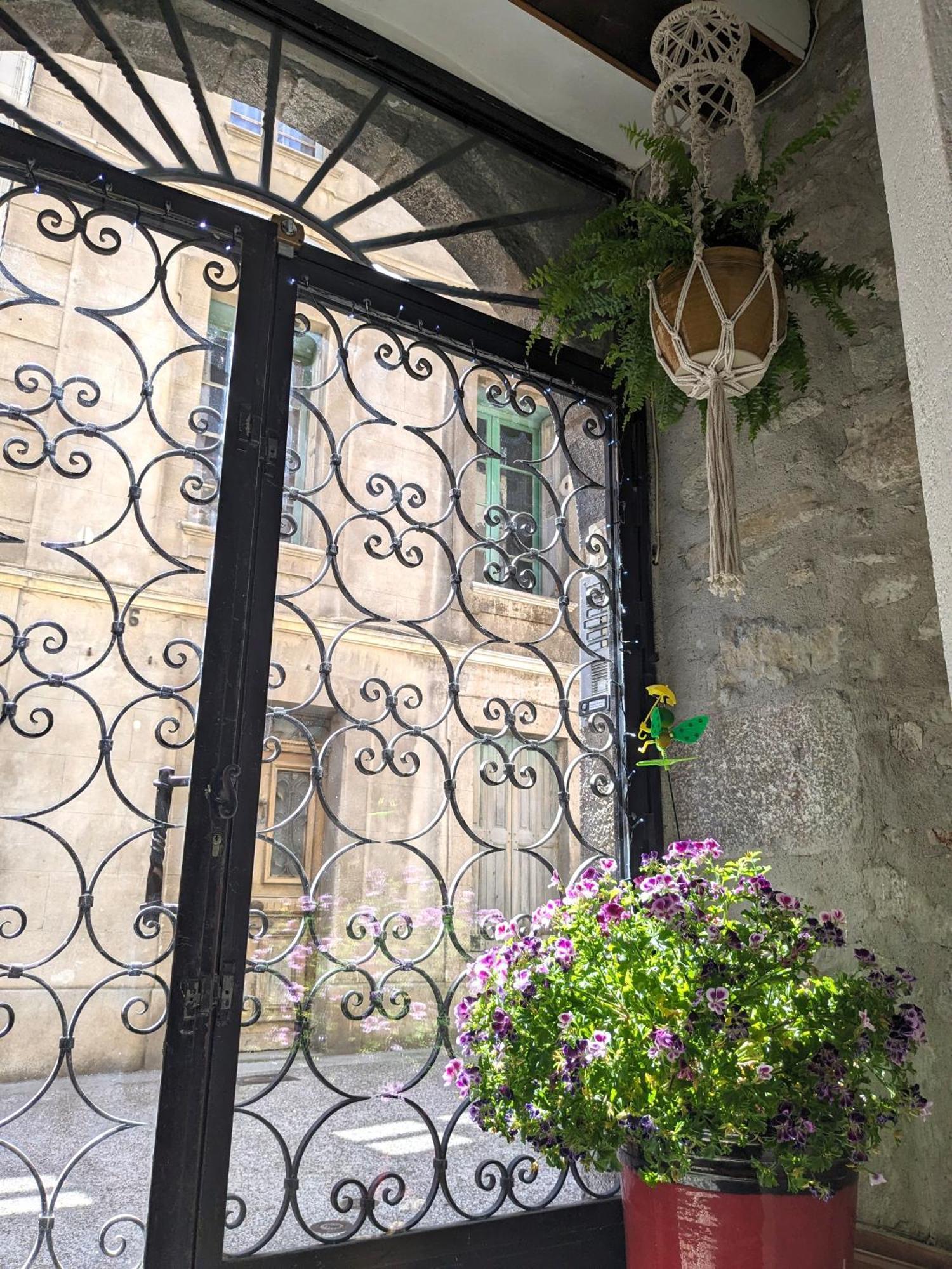 Appartement Le Fort Vue Montagne Villefranche-de-Conflent Exterior foto